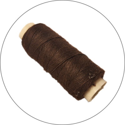 Tråd med nål (Brun)